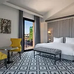 Hotel Du Roi & By Sowell Collection 5*