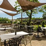 Hotel Du Roi & By Sowell Collection