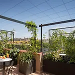 Hotel Du Roi & By Sowell Collection 5*