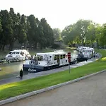 Hotel Du Roi & By Sowell Collection