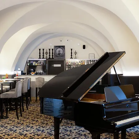 Du Roi&spa By Sowell Collection 5* Carcassonne