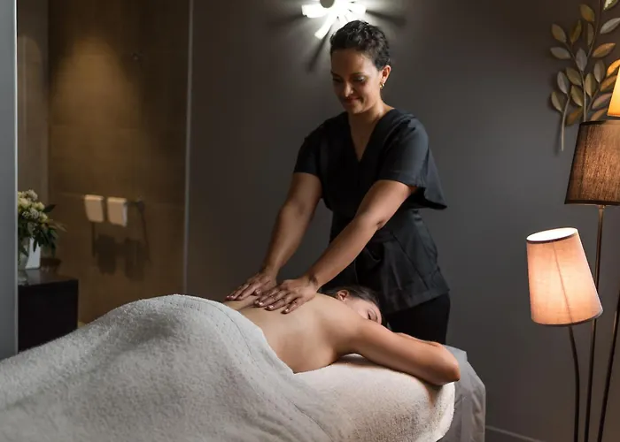 Отель Du Roi & By Sowell Collection 5*