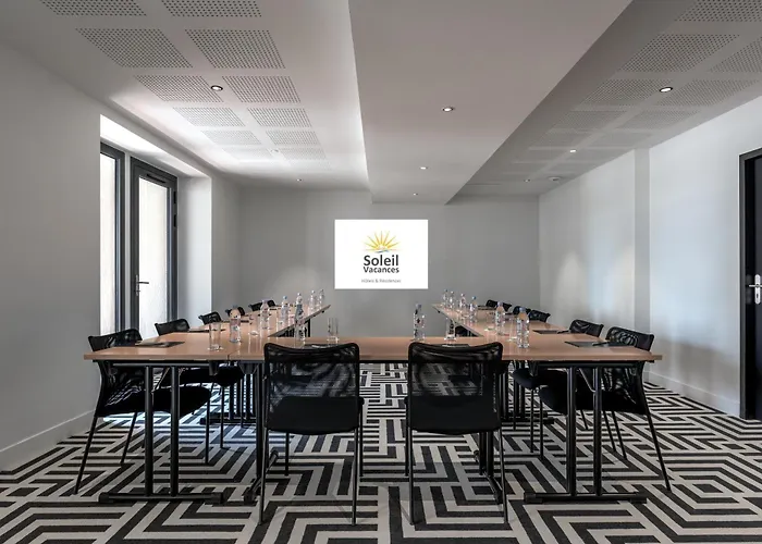 Отель Du Roi & By Sowell Collection