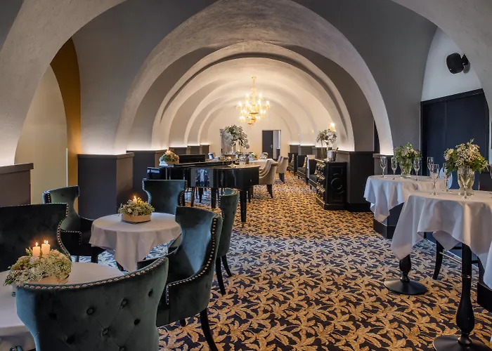 Du Roi & By Sowell Collection Hotel