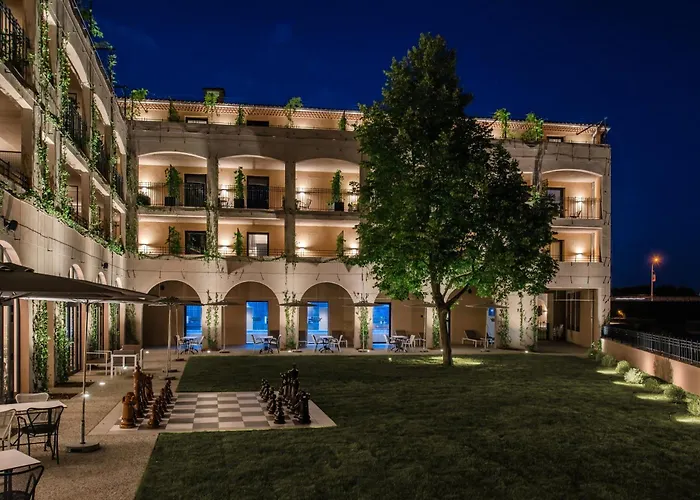 Du Roi & By Sowell Collection 5*