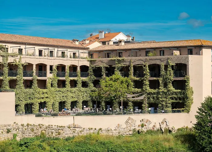 Отель Du Roi & By Sowell Collection Каркассон