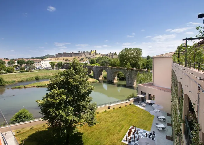 Du Roi & By Sowell Collection