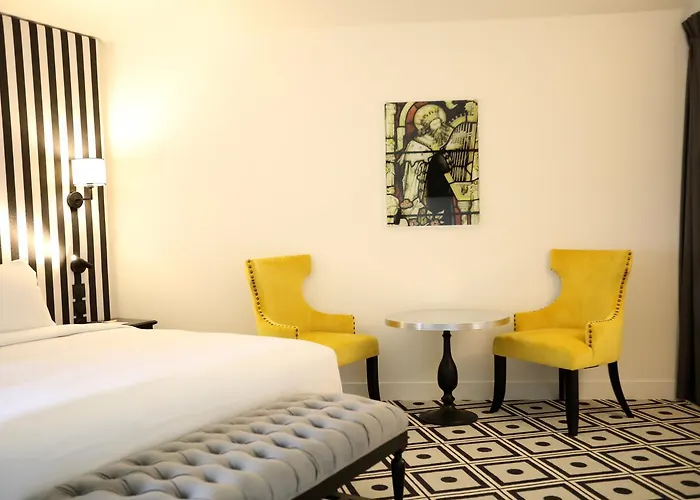 Du Roi & By Sowell Collection 5* Каркассон