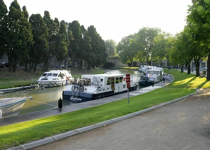 Отель Du Roi & By Sowell Collection